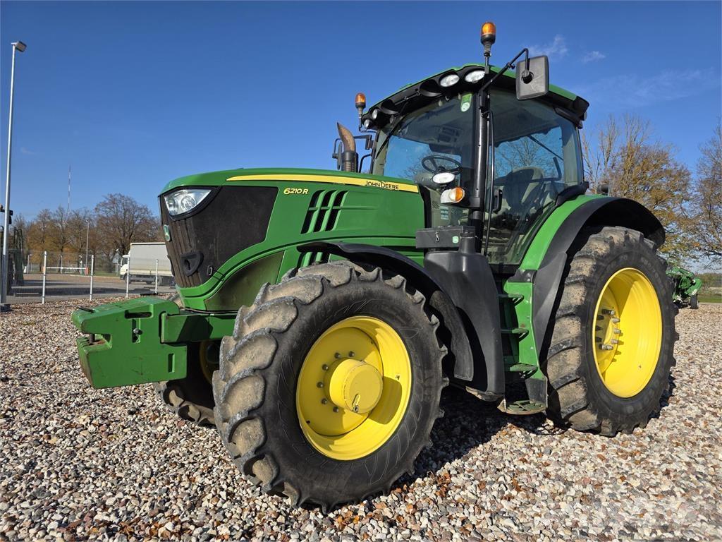 John Deere 6210R Trattori