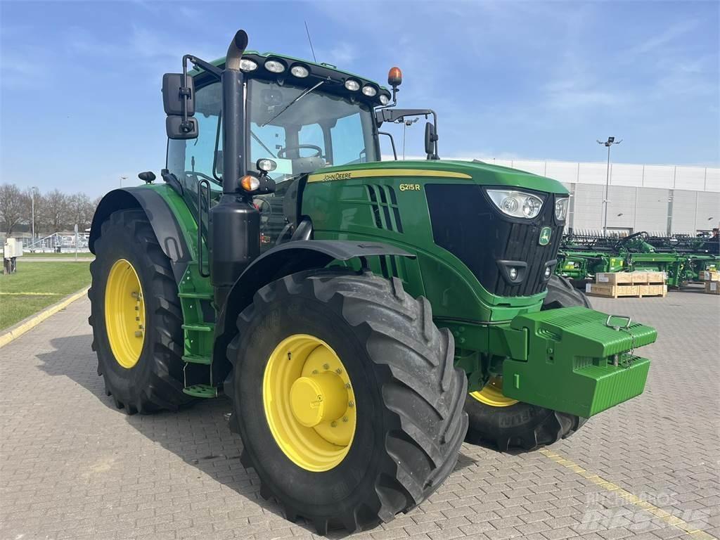 John Deere 6215R Trattori