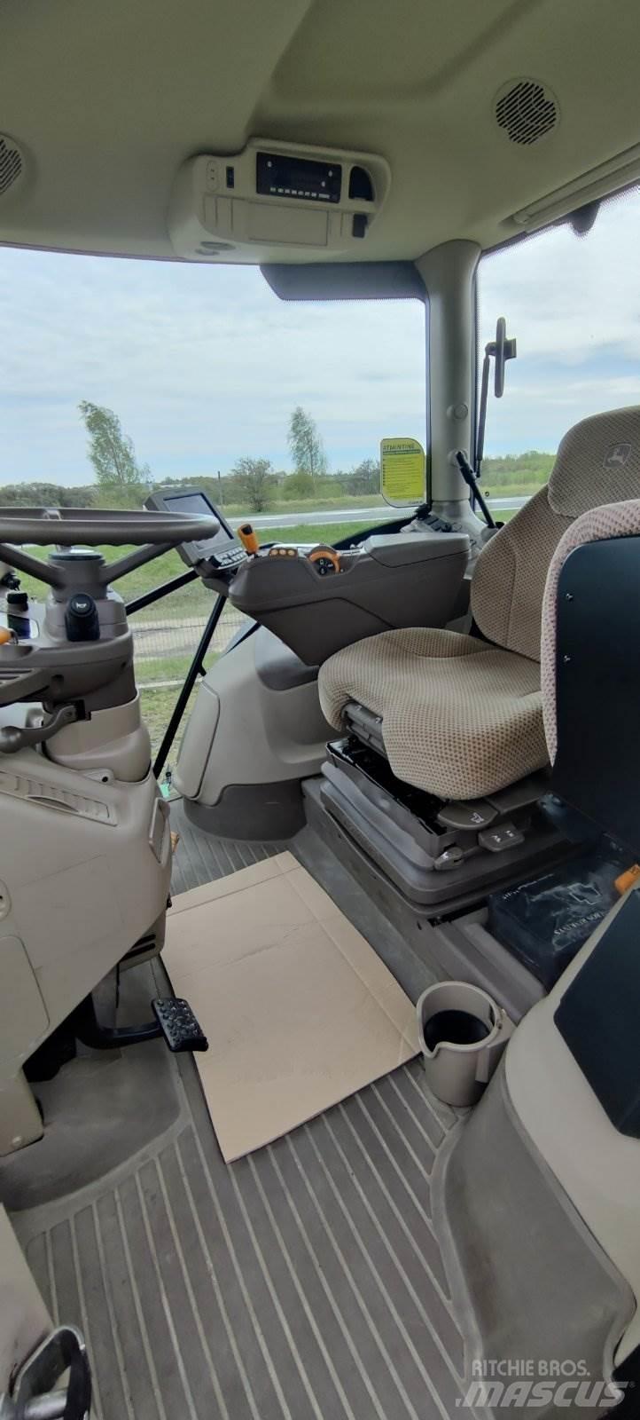 John Deere 6215R Trattori