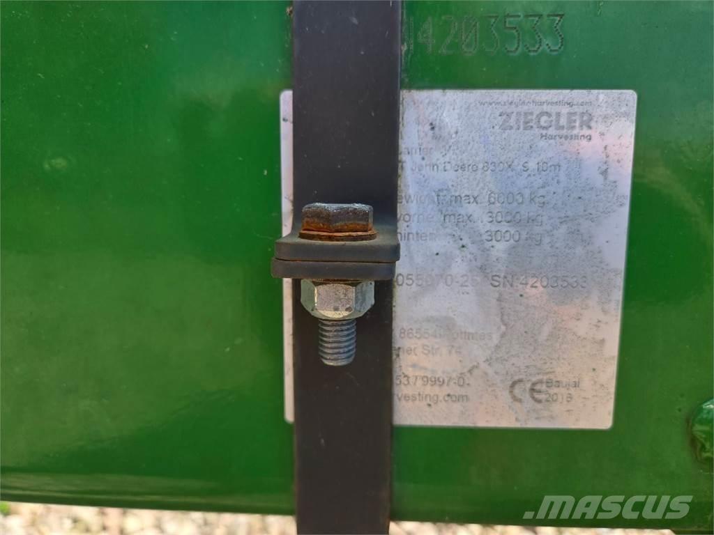John Deere 630X Accessori per mietitrebbiatrici