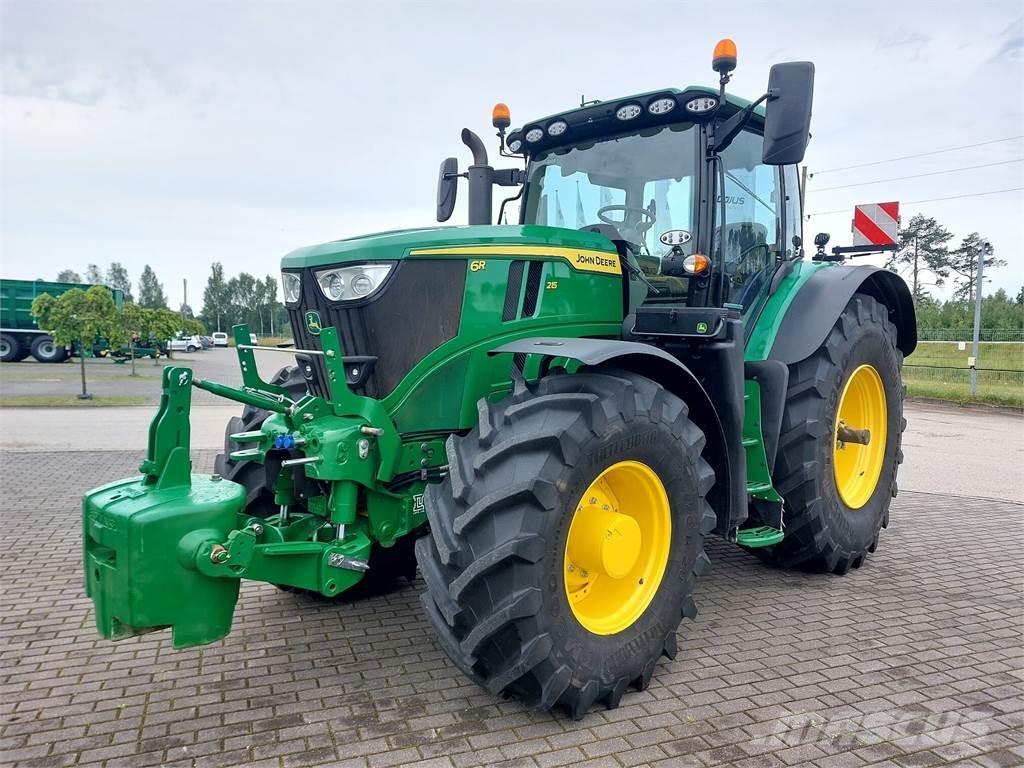 John Deere 6R 215 Trattori