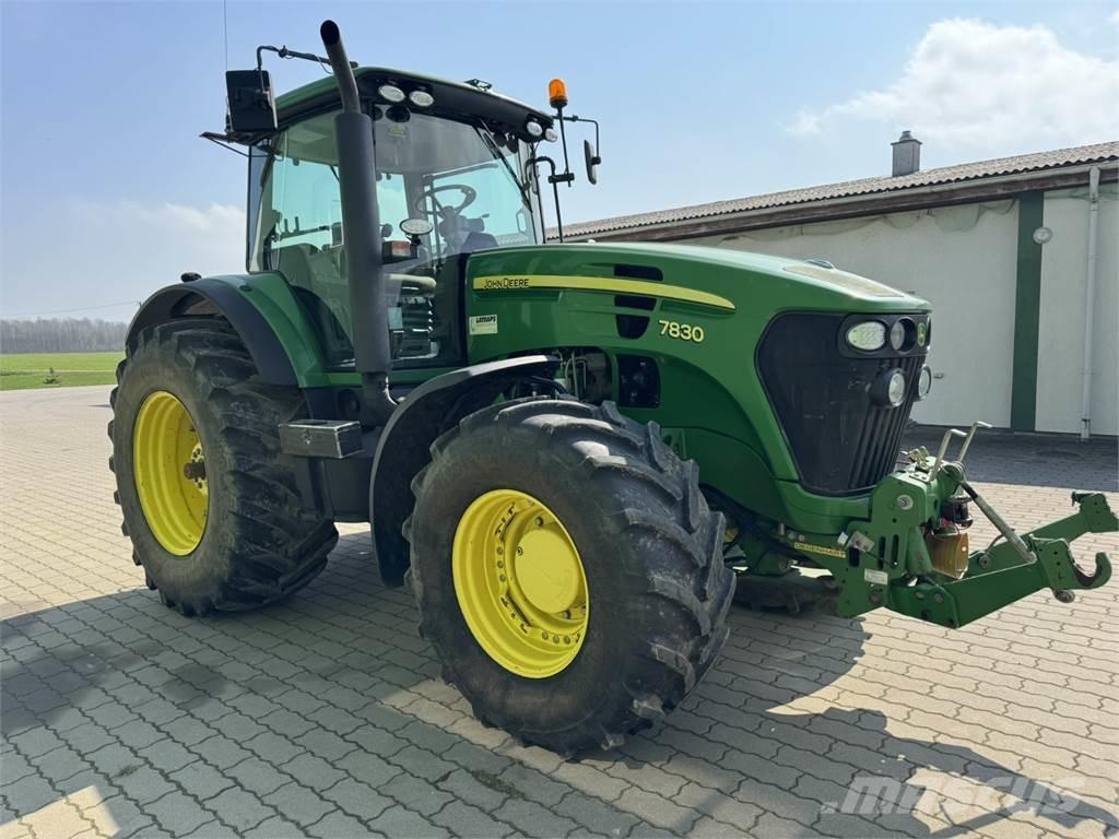 John Deere 7830 Trattori