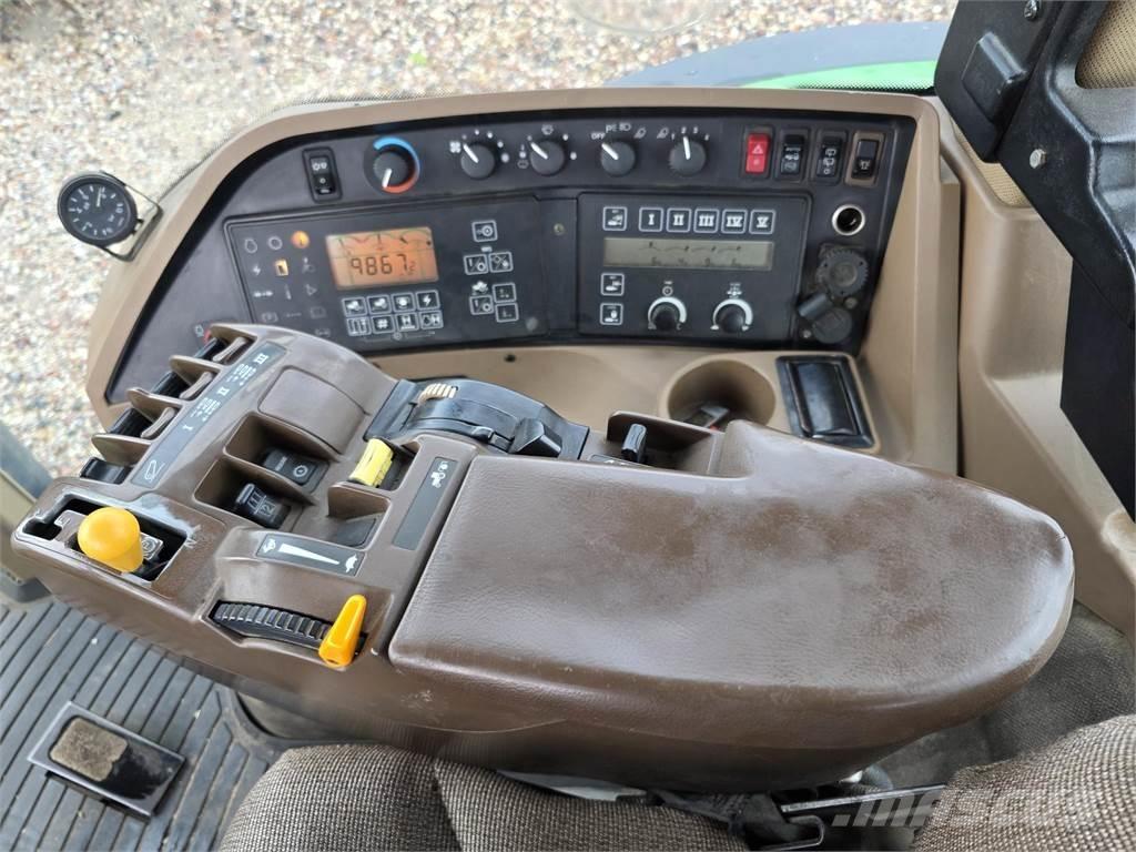 John Deere 8220 Trattori