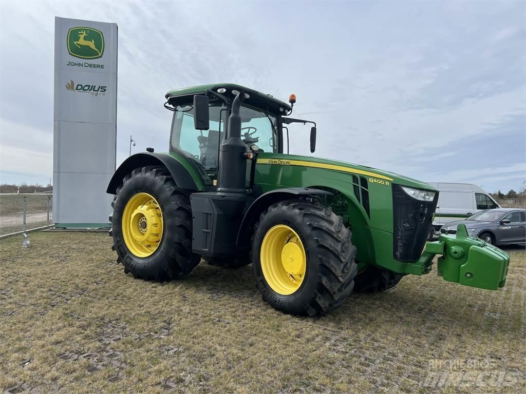 John Deere 8400R Trattori