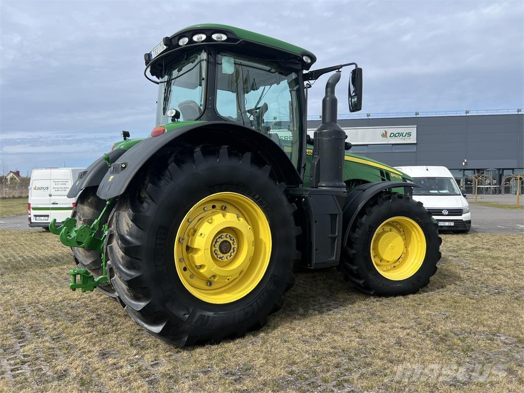 John Deere 8400R Trattori