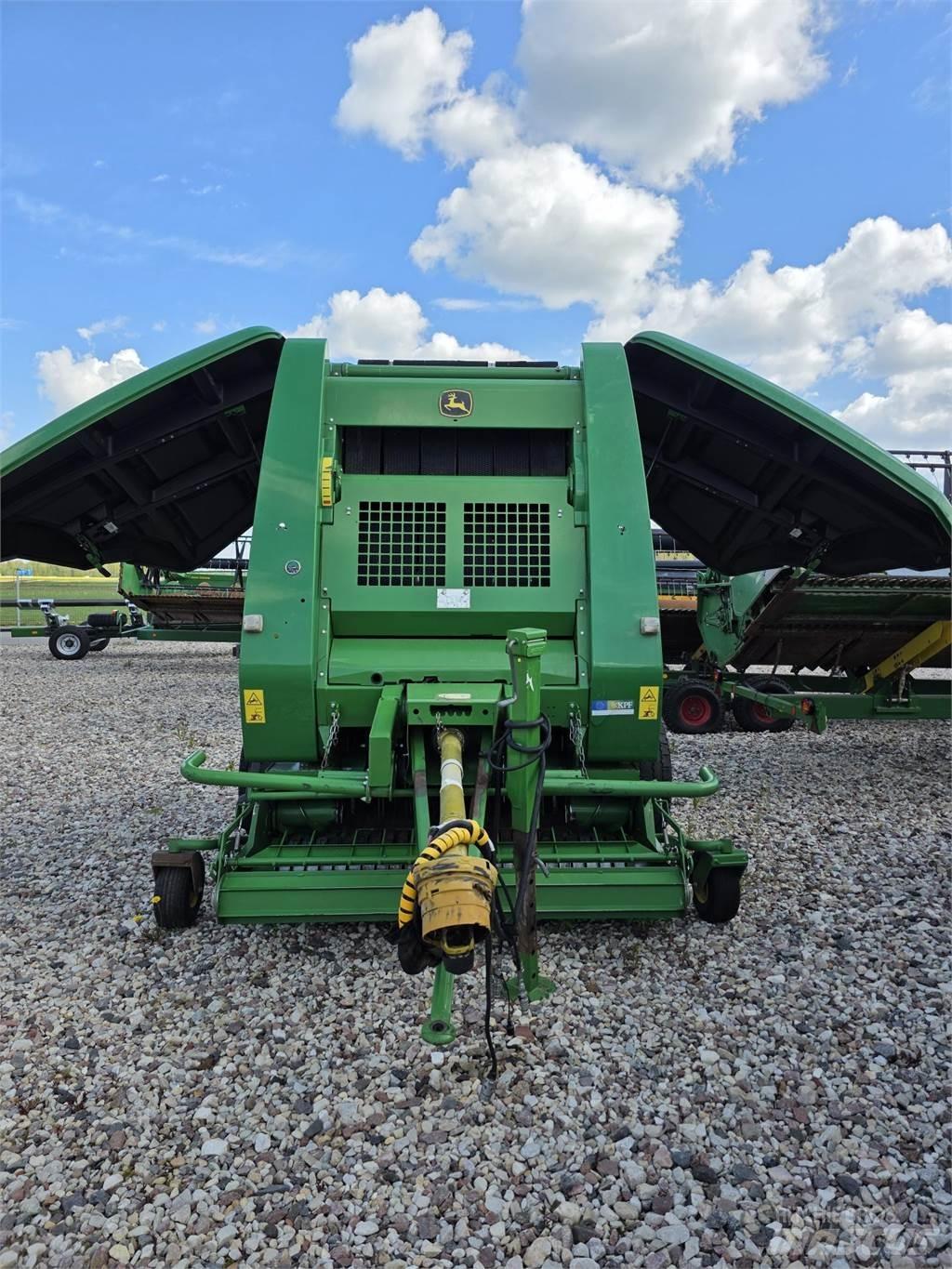 John Deere 854 Rotopresse