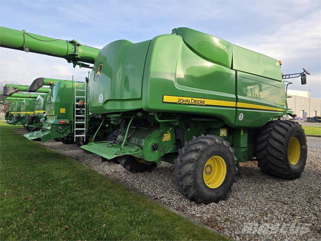 John Deere S690 Mietitrebbiatrici