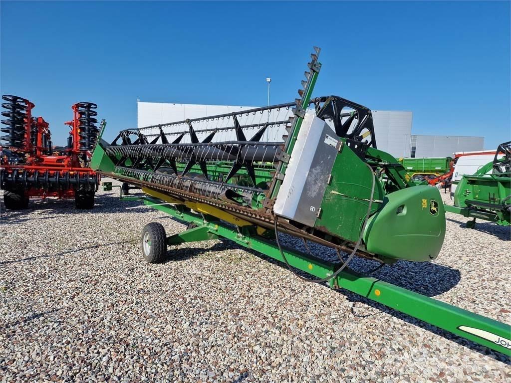 John Deere T670 Mietitrebbiatrici