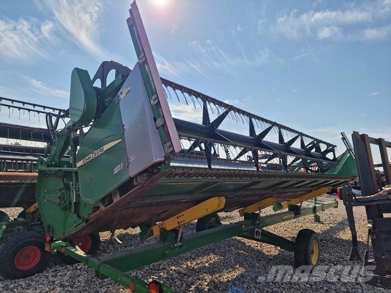 John Deere T670 Mietitrebbiatrici