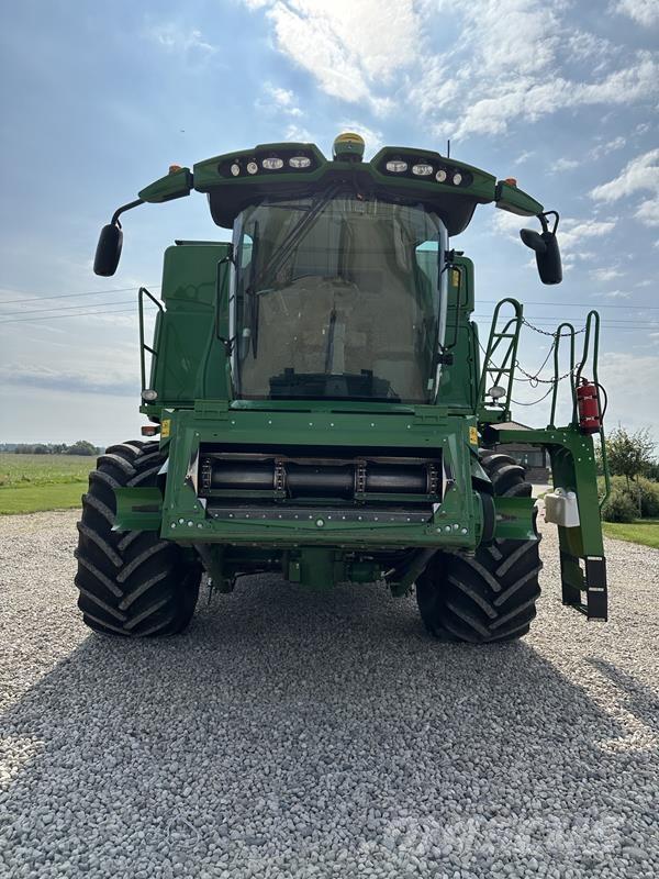 John Deere T670 Mietitrebbiatrici