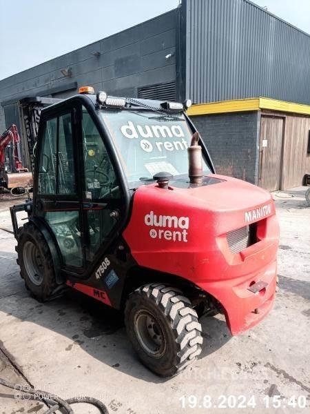 Manitou MC25-4 Elevatore per esterni