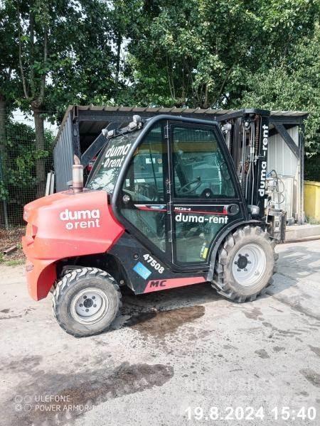 Manitou MC25-4 Elevatore per esterni