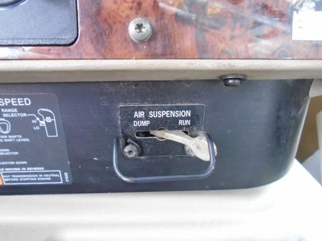 International 5900 Camion altro
