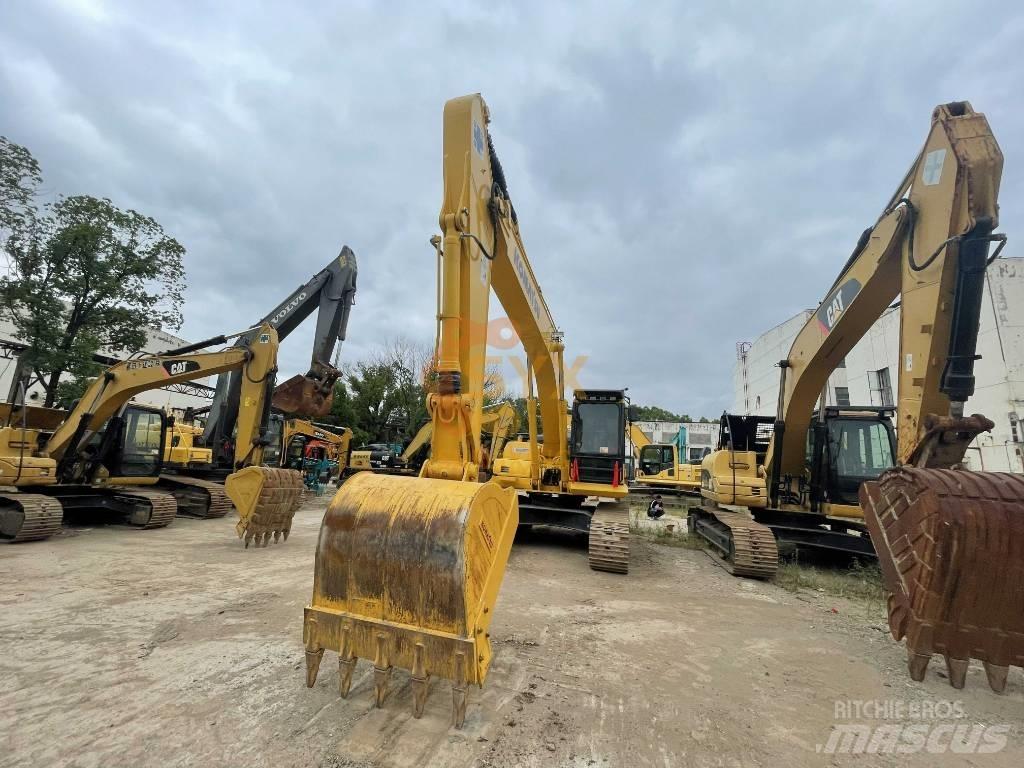 Komatsu PC 220 Escavatori cingolati