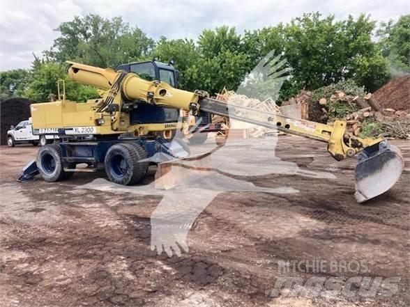 Gradall XL2300 Escavatori gommati