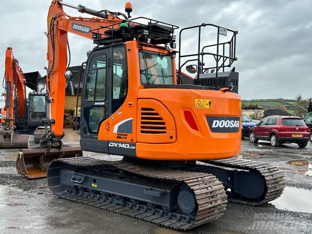 Doosan DX 140 LCR Escavatori cingolati