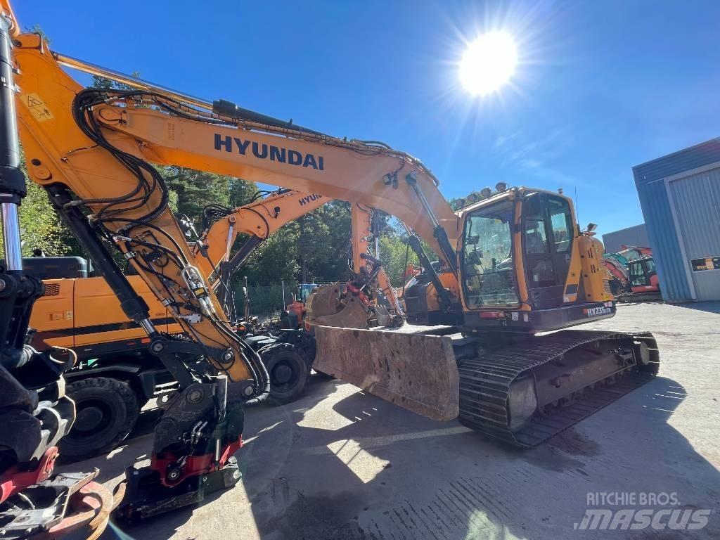 Hyundai HX235 Escavatori cingolati