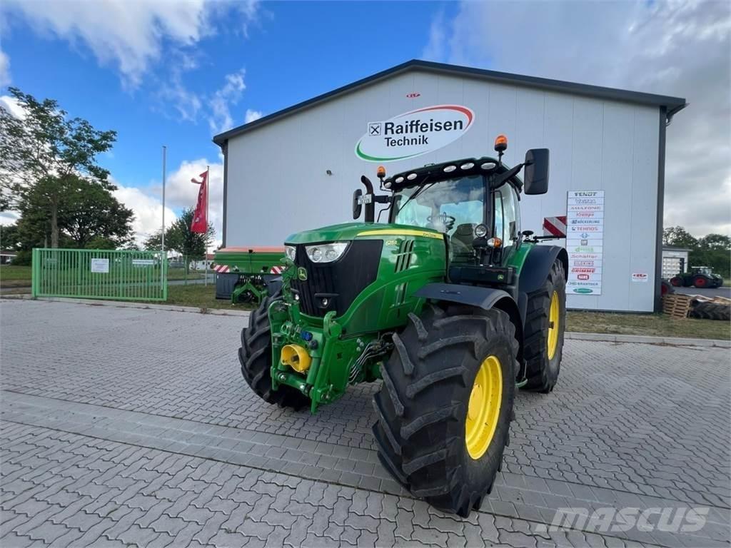 John Deere 6215 R Trattori