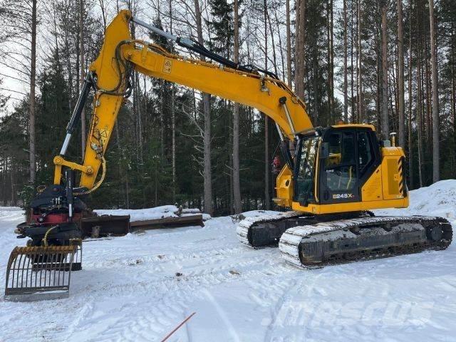 JCB 245 XR Escavatori cingolati