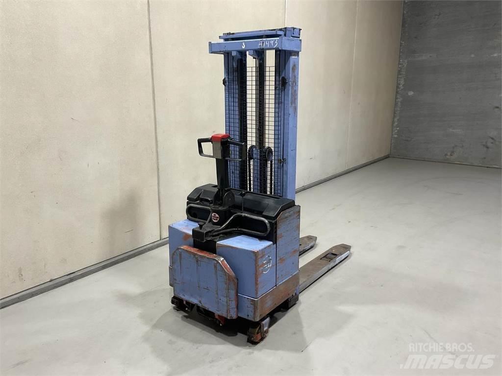 BT LSV 1250 E Carelli stoccatori  automatici-usati