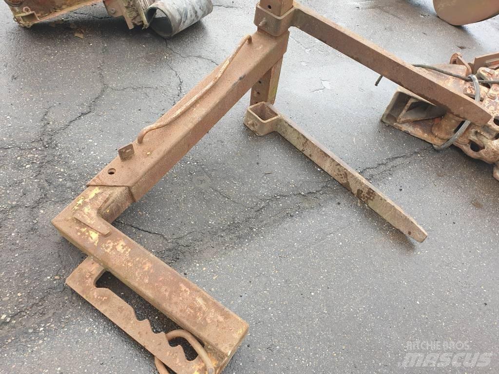  Frame with forks Forche