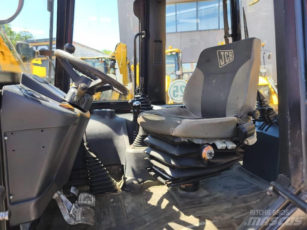 JCB 2 CX Terne
