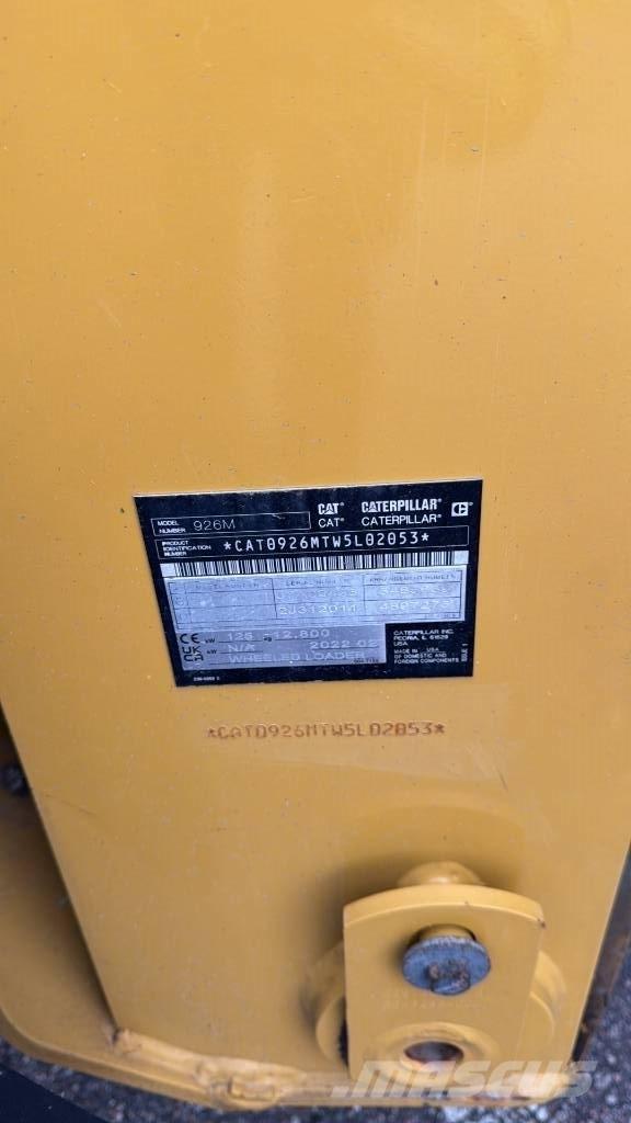 CAT 926M Pale gommate