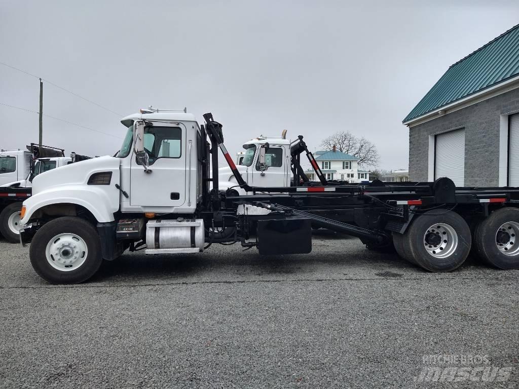 Mack CV Camion dei rifiuti