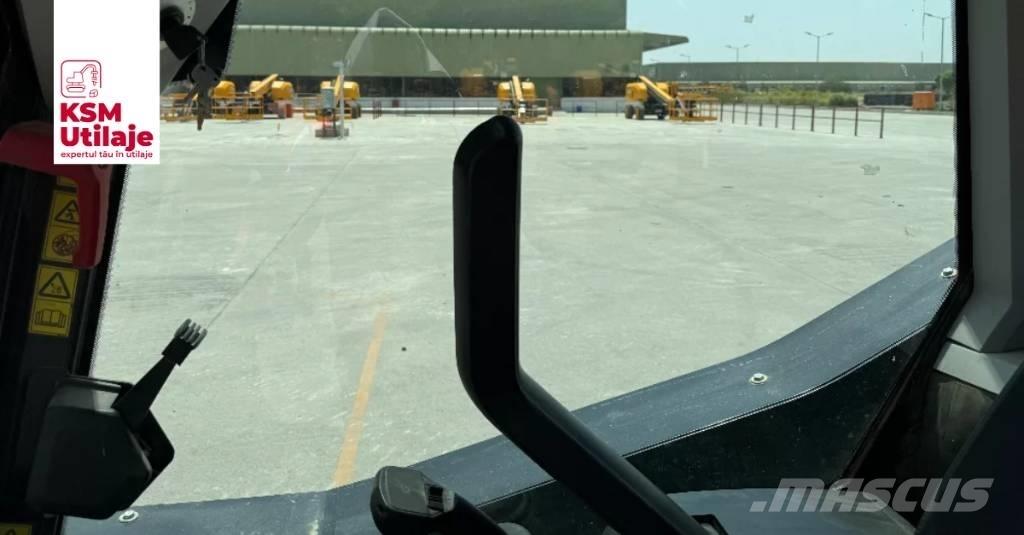 JCB 205 Mini Pale Gommate