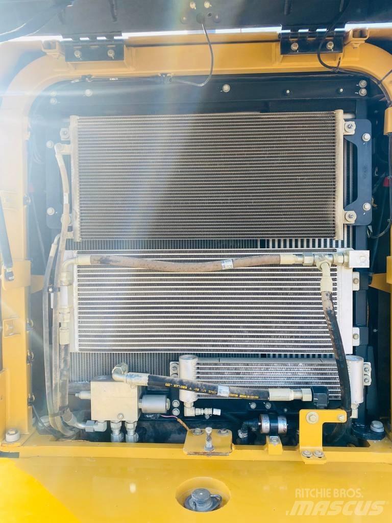 CAT 950 GC Pale gommate