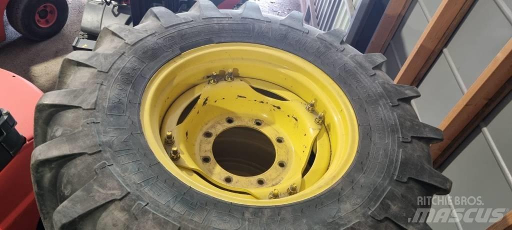 Michelin 14.9R24 Pneumatici, ruote e cerchioni