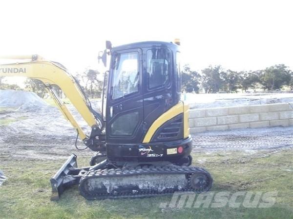 Hyundai R35Z-7 Miniescavatori