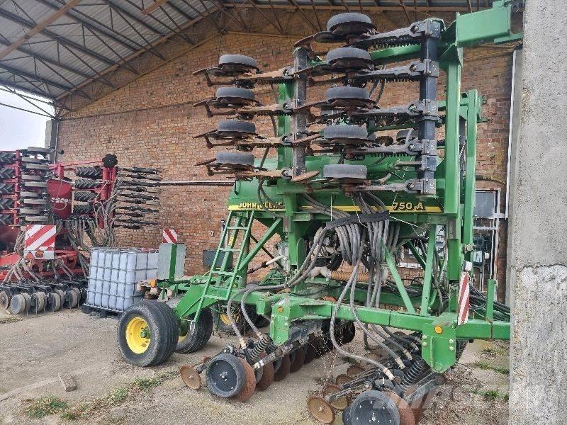 John Deere 750 A Perforatrici