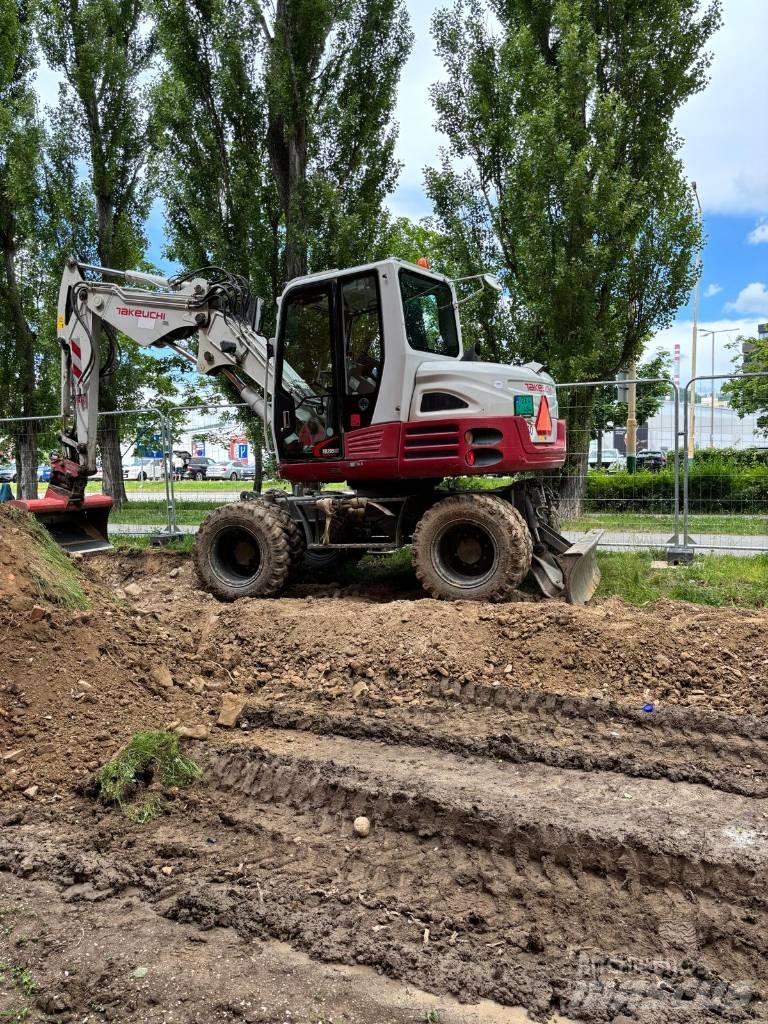 Takeuchi TB295W Escavatori gommati