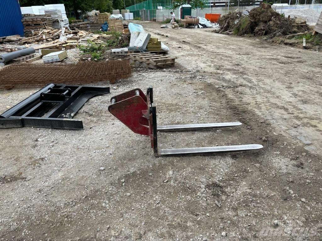 Takeuchi TB295W Escavatori gommati