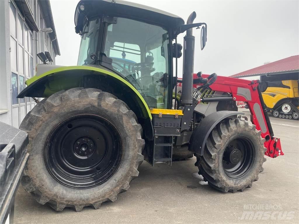 CLAAS ARION 530 Trattori