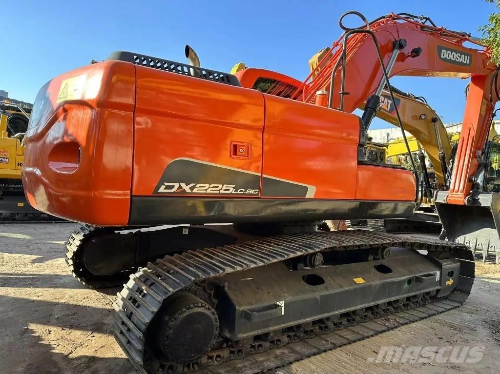 Doosan DX 225 LC Miniescavatori
