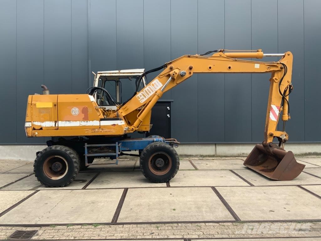 Liebherr A 900 C Escavatori gommati