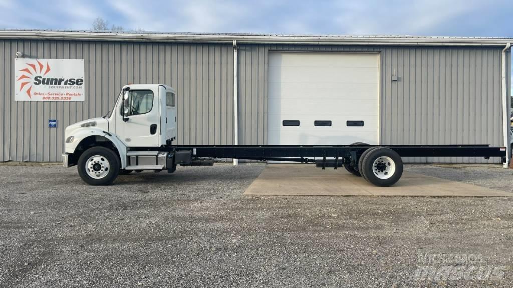 Freightliner M2 Autocabinati