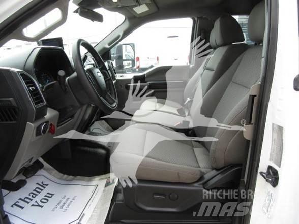 Ford F550 Camion con sponde ribaltabili