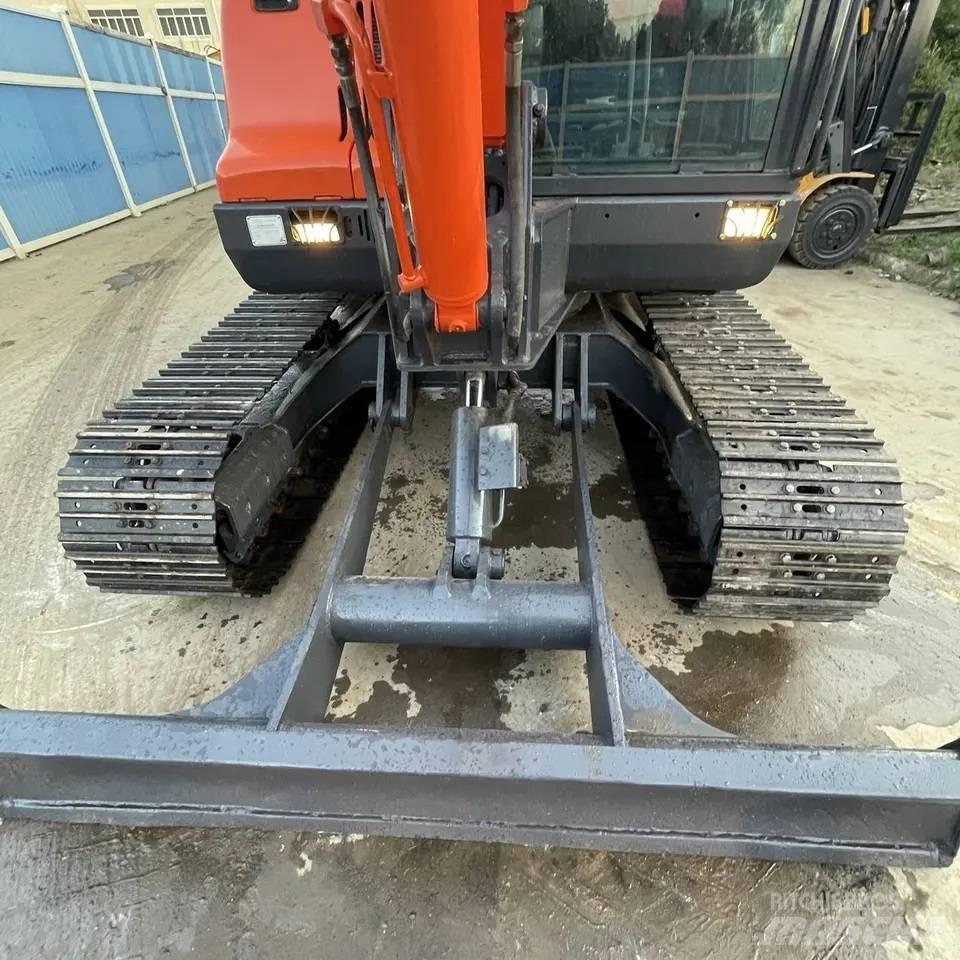 Doosan DX 60 Miniescavatori