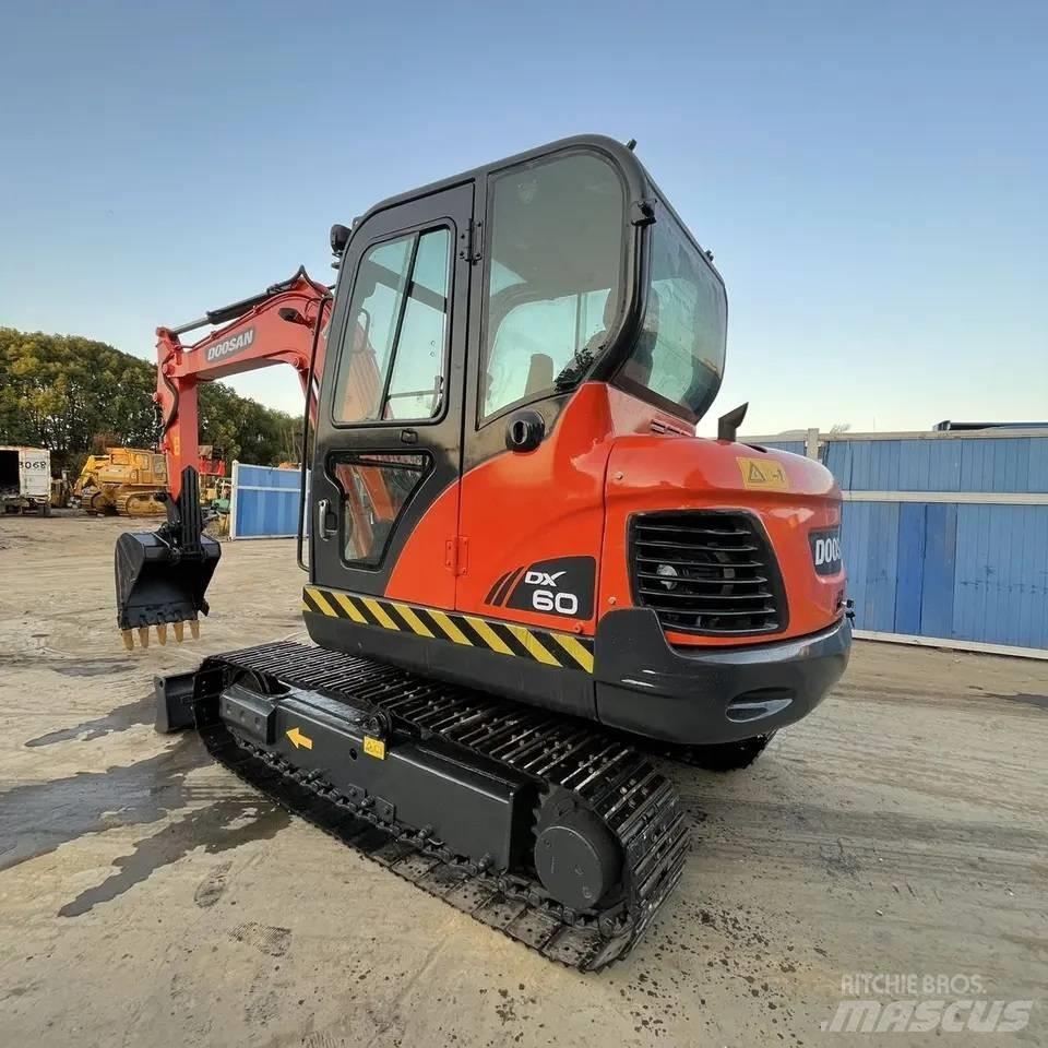 Doosan DX 60 Miniescavatori