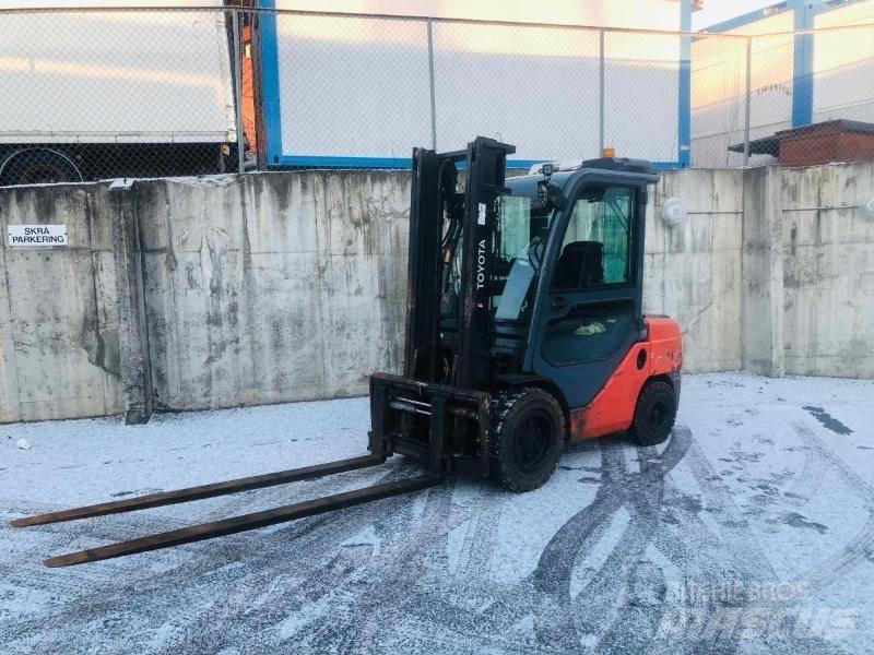Toyota 52-8 FD JF 35 Carrelli elevatori diesel