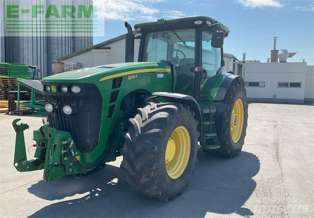 John Deere 8245R Trattori