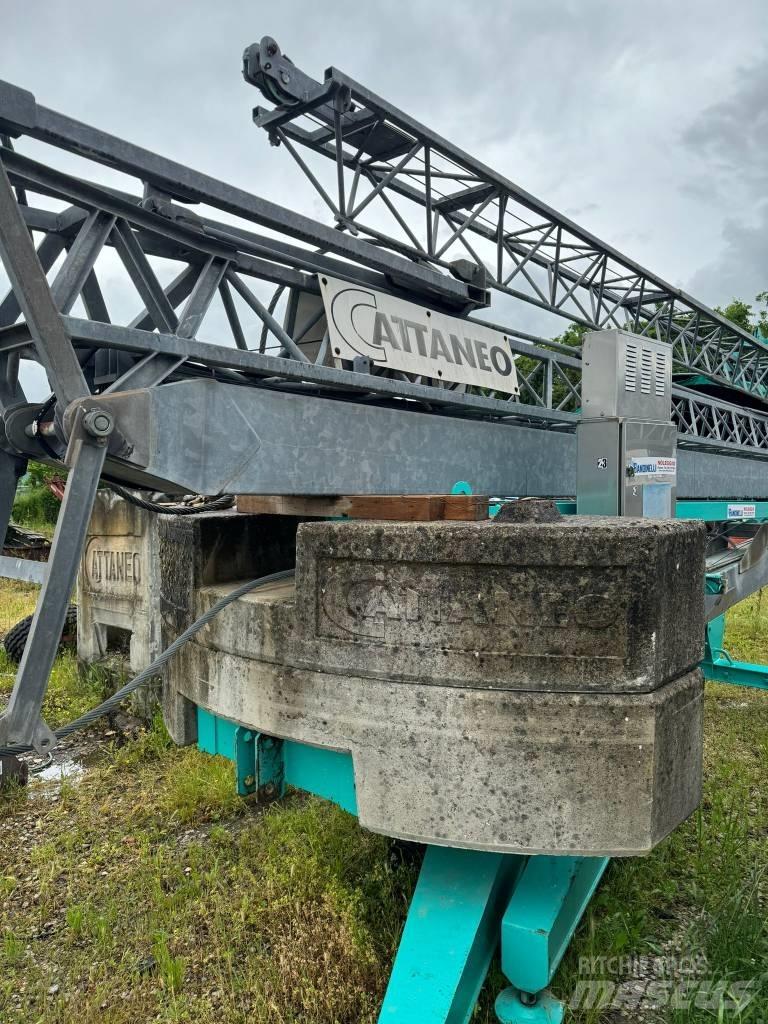 Cattaneo 61B Gru automontanti
