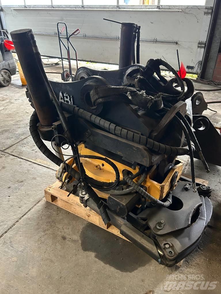 Engcon Tiltrotator Pale a rotazione