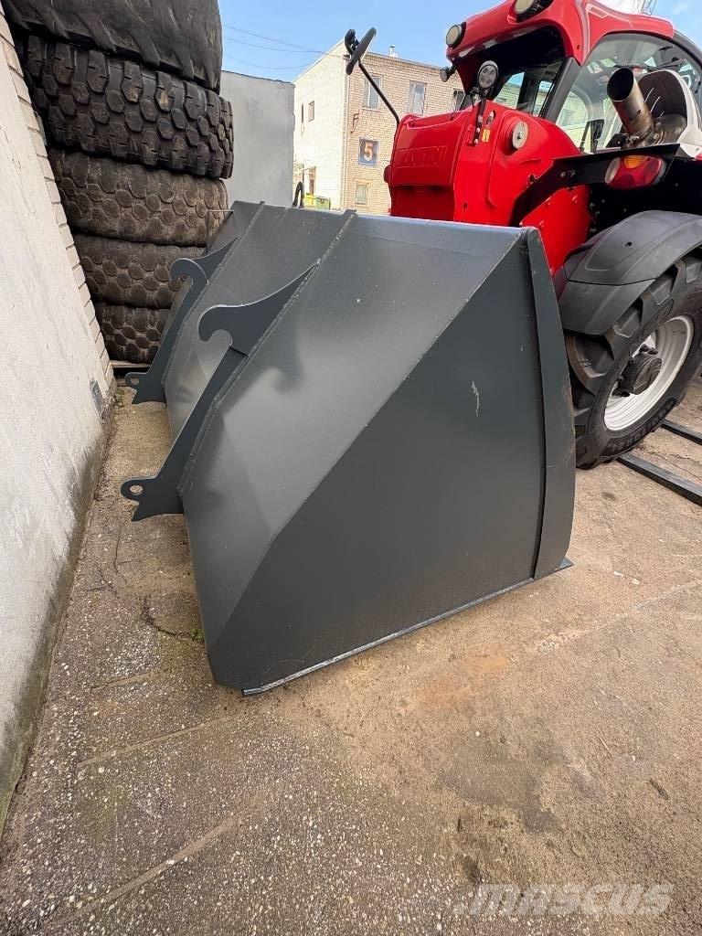 Manitou MLT Altri macchinari per caricamento e scavo
