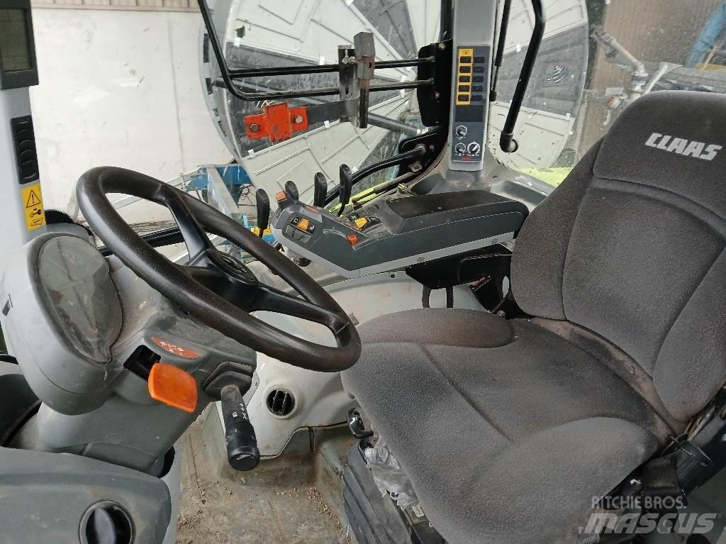 CLAAS ARION 630 Trattori