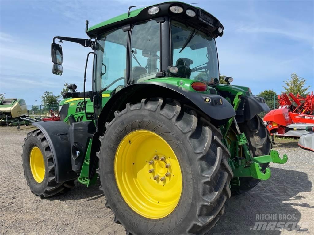 John Deere 6130R Trattori