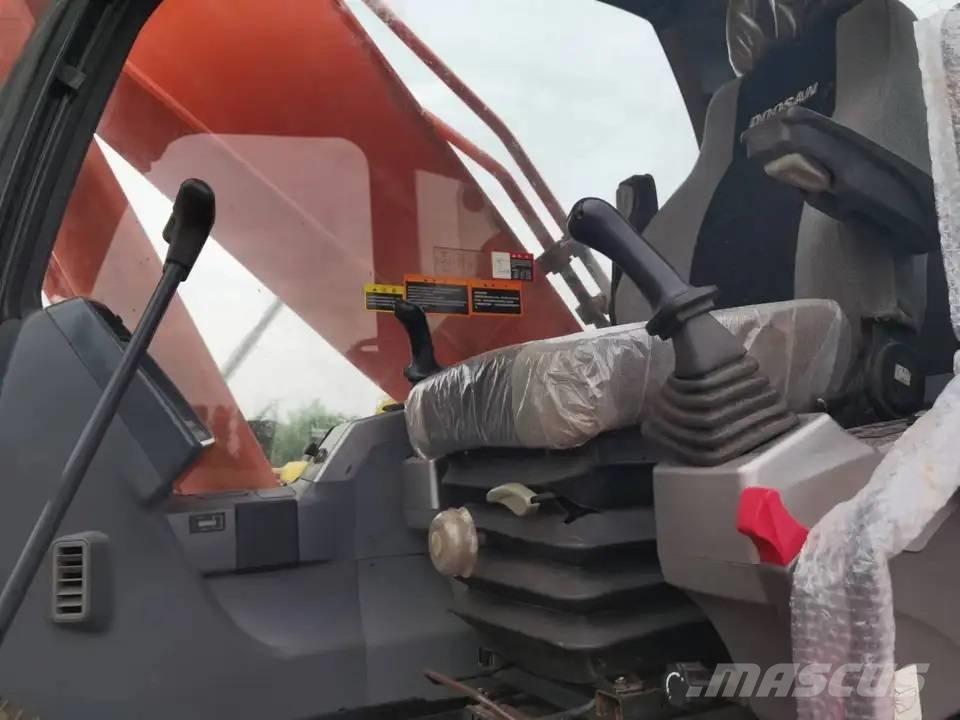 Doosan DX300LC Escavatori cingolati